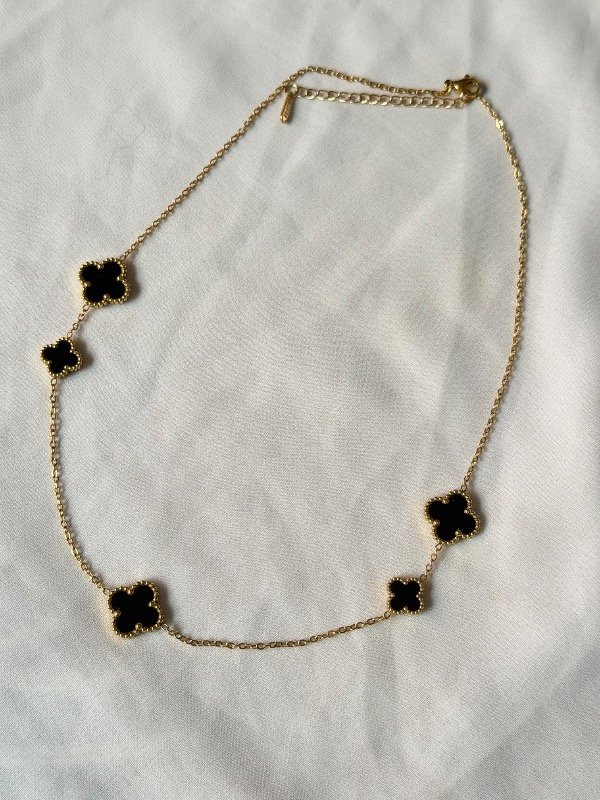 Producto - Collar tréboles ACERO QUIRÚRGICO