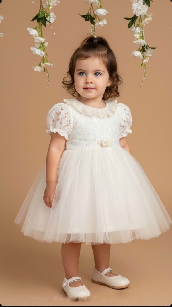 Producto - Vestido Princesa con Pechera Encaje Manteca y Falda Tull