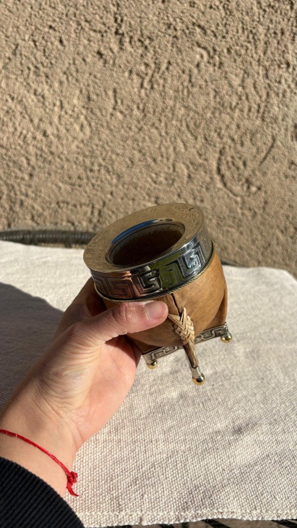 Producto - Mate imperial en cuero crudo y virola de alpaca invertida - 1