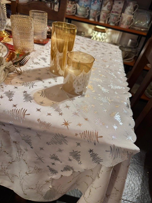 Producto - Camino de mesa plateado - Árboles 180 cm (Efectivo: 19.920)