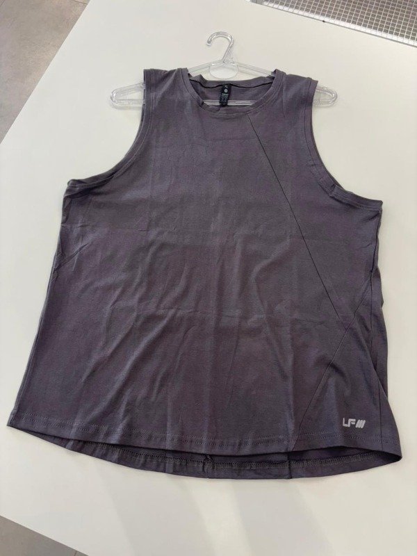 Producto - Musculosa gris LF