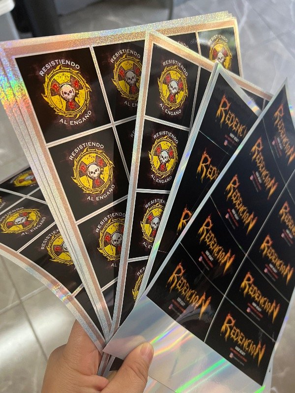 Producto - 100 HOLOGRAFICOS SIN CORTE - 1