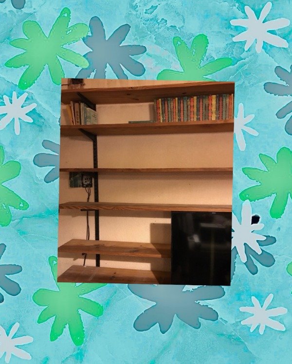 Producto - 6 Tablas de Pino + 3 rieles + 18 ménsulas