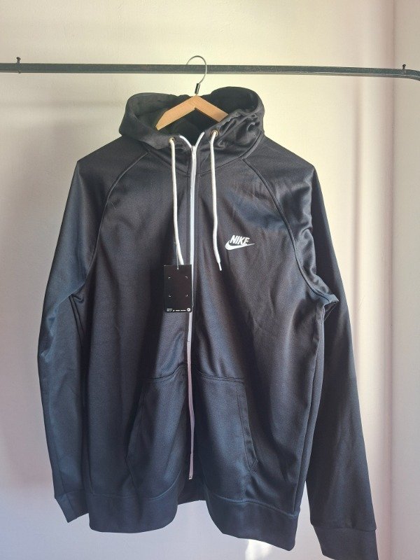 Producto - Campera nike Mise