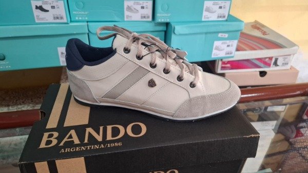 Producto - Zapatilla Mod 39