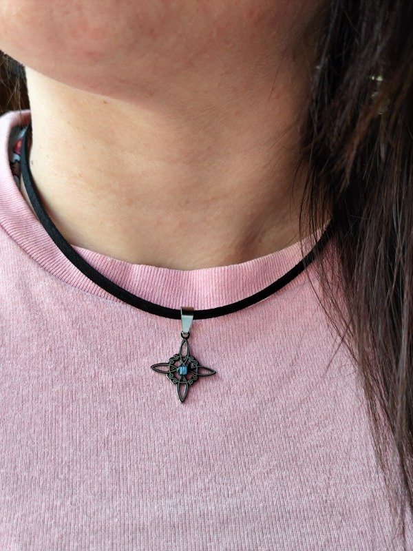 Producto - GARGANTILLA MINI NUDO DE BRUJA CON TURMALINA