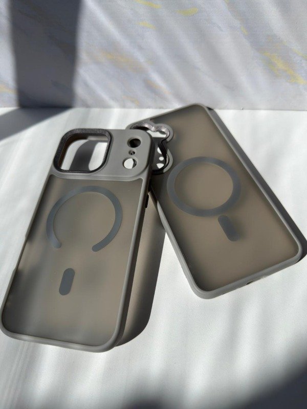 Producto - Case Focus magsafe gris