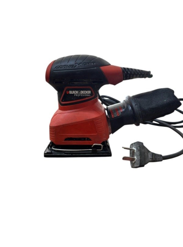 Producto - Lijadora Orbital Black Decker de palma 180 Watts con bolsa USADA