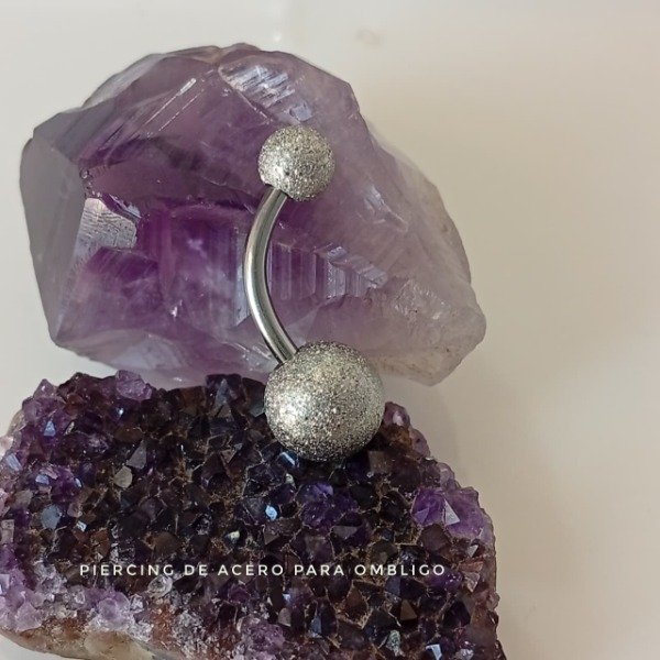 Producto - piercing de acero para ombligo esferas arenadas
