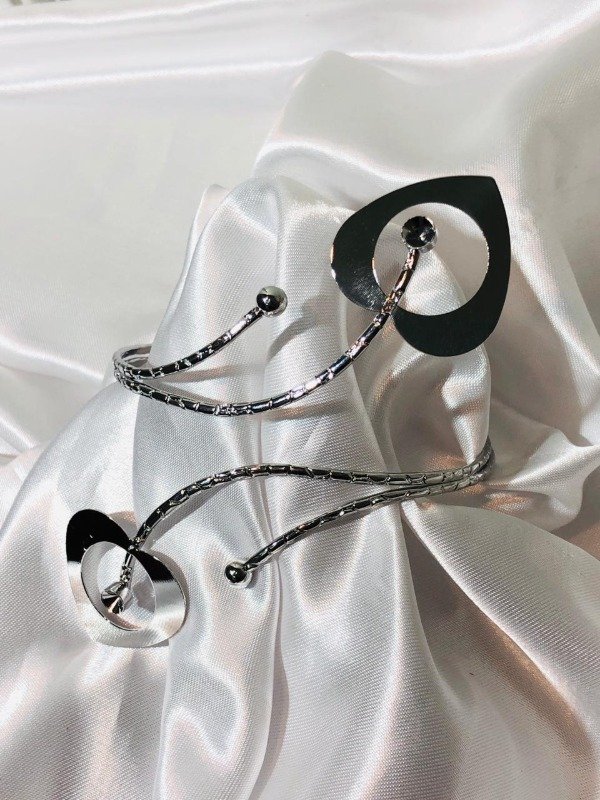 Producto - brazalete uma