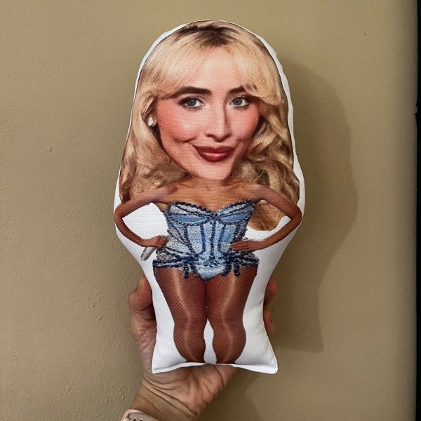Producto - Muñeca Sabrina Carpenter 02 - 0