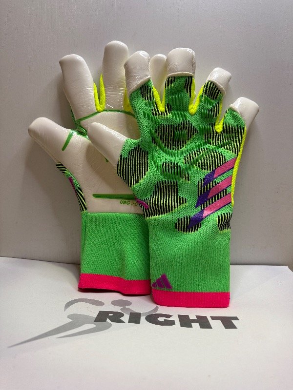Producto - Guantes Adidas Predator verde