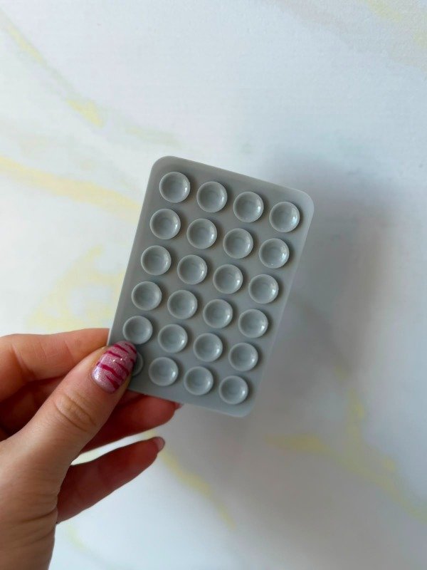 Producto - Soporte sopapa para celular gris claro