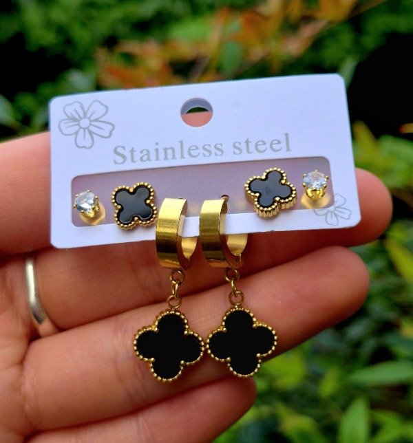 Producto - Set de aritos Trébol NEGRO x 3 pares