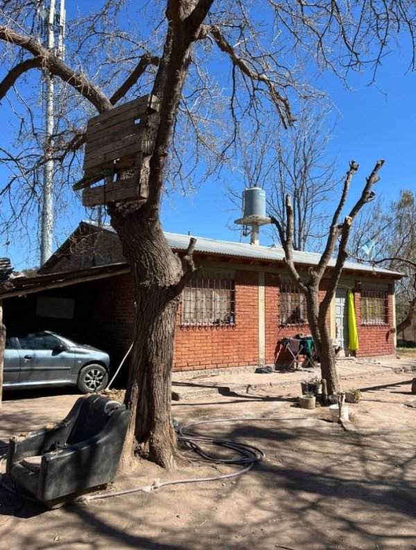 Producto - SE VENDE LOTE CON DOS CASAS