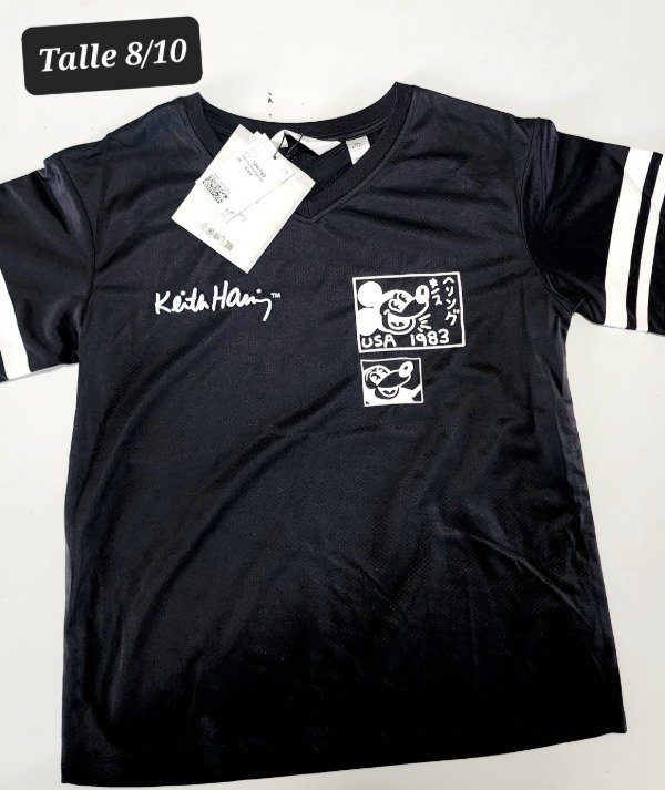 Producto - Remera manga corta HyM talle 8/10 deportiva mickey