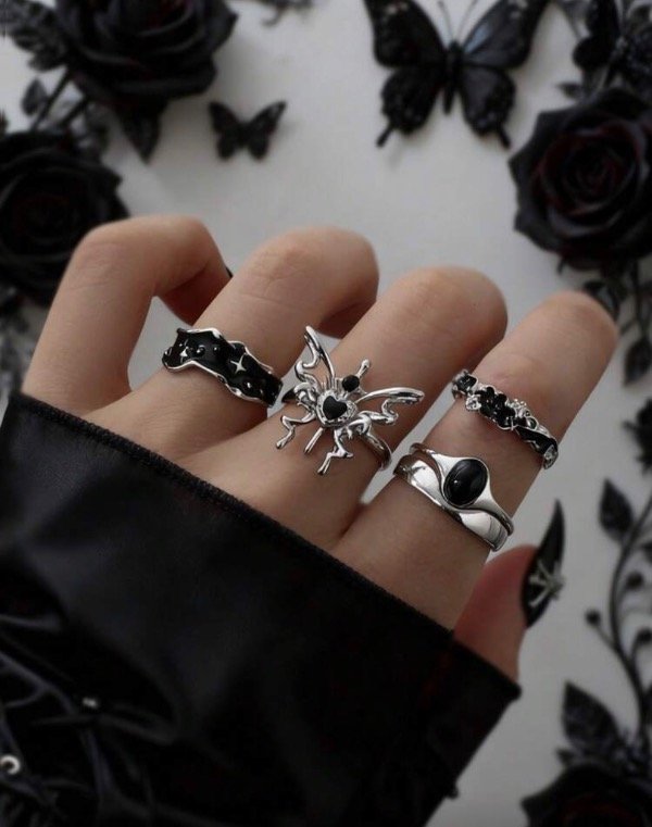 Producto - Set anillos black fairy