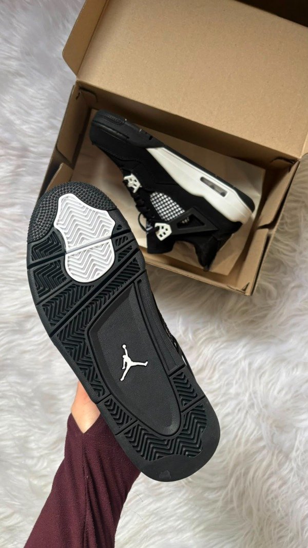 Producto - JORDAN RETRO 4 WHITE THUNDER - 3