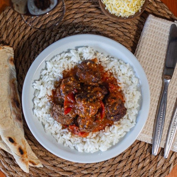 Producto - Albóndigas con salsa y arroz