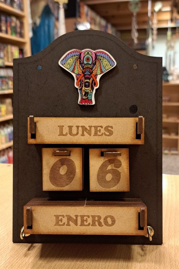 Producto - Calendario Perpetuo de madera 20 x 15 cm