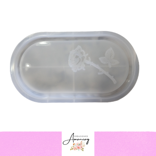 Producto - BANDEJA OVALADA CON CALADO DE FLOR