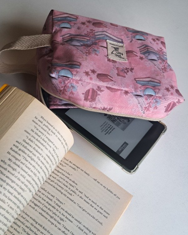 Producto - Neceser Porta Libros Books and coffee IMPERMEABLE