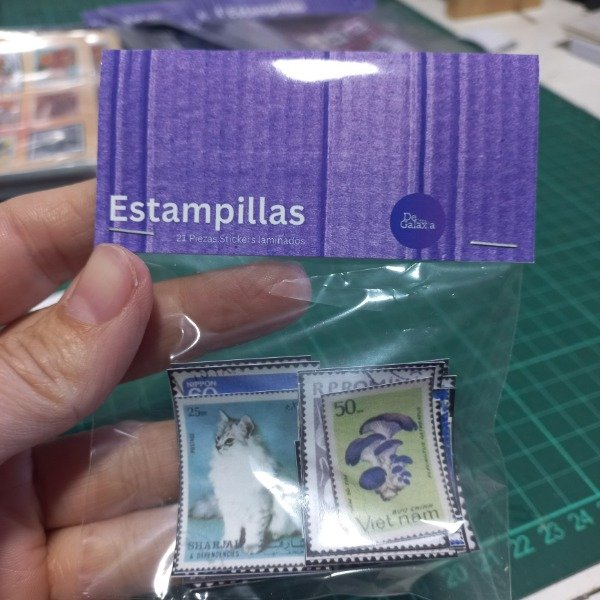 Producto - Pack stickers estampillas Mundo Azul x21u.