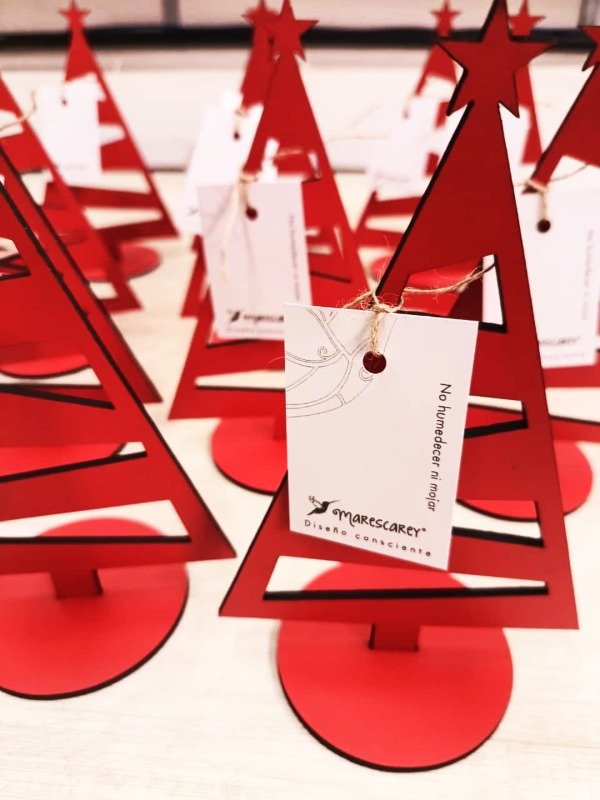 Producto - Arbolito encastrable / Rojo Fuego