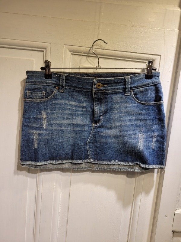 Producto - Falda WANAMA de jean azul Talle 30 - PRECIO: 48X