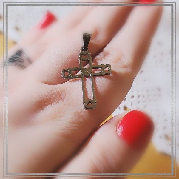 Producto - Dije cruz corazones