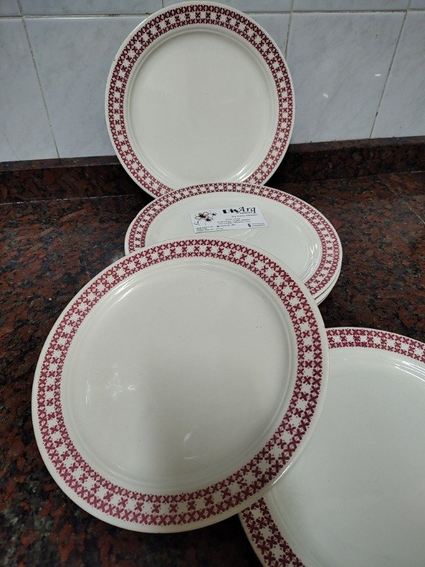 Producto - Plato playo 25cm Lozadur rojo