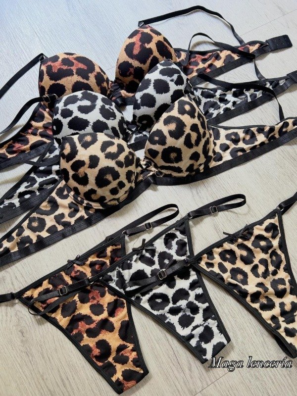 Producto - CONJUNTO PRINT LESS REGULABLE