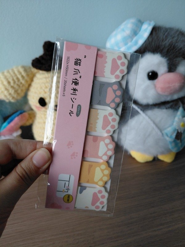 Producto - Post-it de huellitas