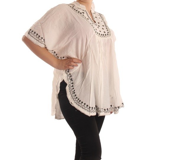Producto - PONCHO BORDADO