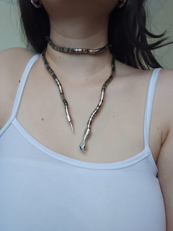 Producto - Collar vibora plateado