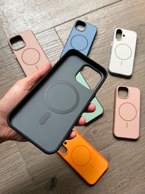 Producto - Funda BASIC COLORS MAGSAFE - iPhone 15 Pro Max - 2