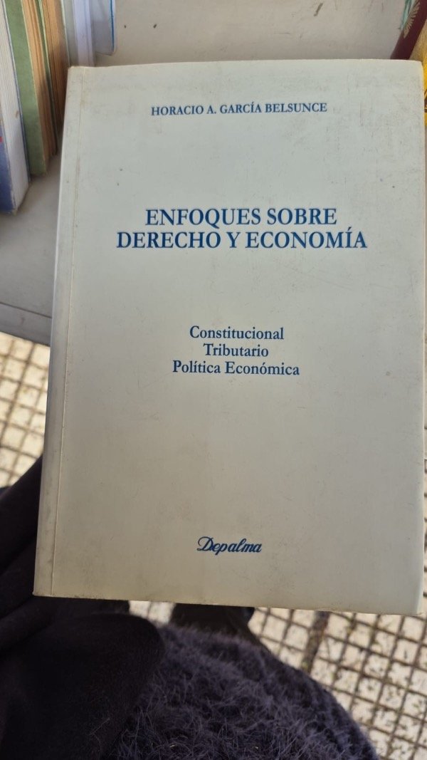 Producto - Pack 2 Libros derecho y economía - 1