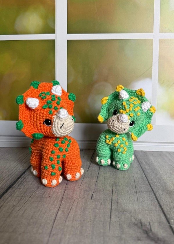 Producto - Bebé Jacinto Triceratops - Guía de tejido - 1