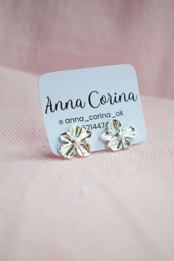 Producto - Aros flor plateados