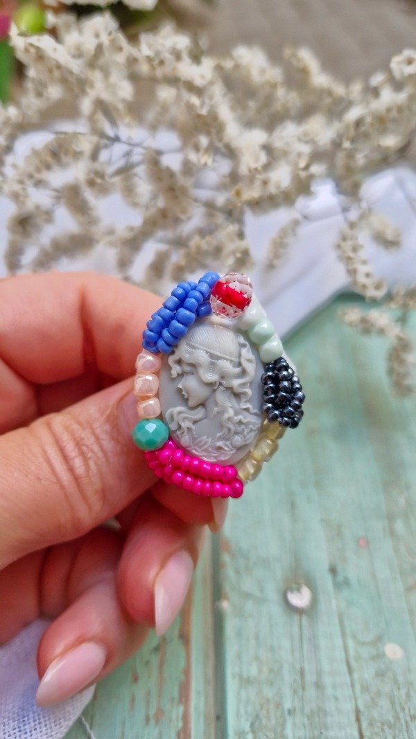 Producto - Prendedor Margot colores