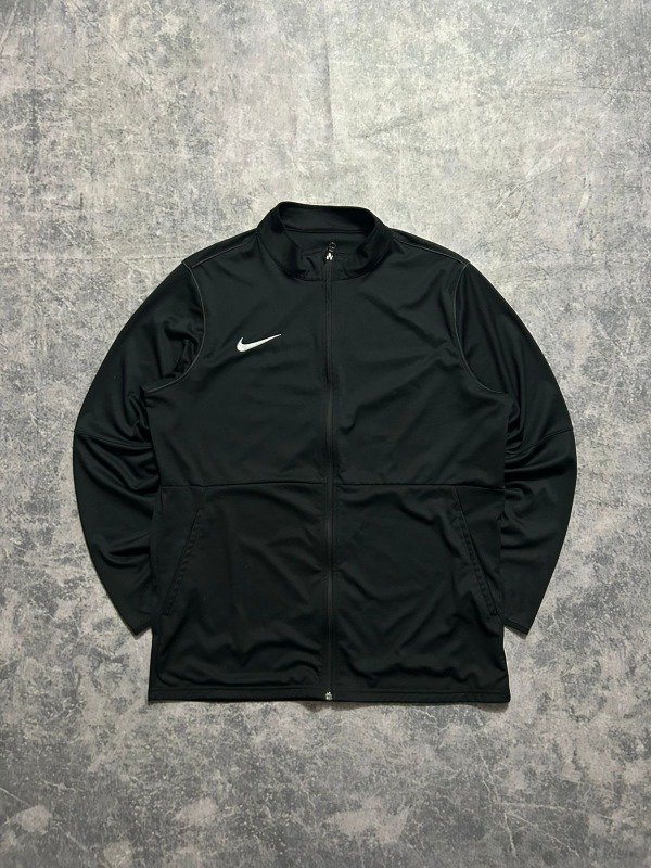 Producto - CAMPERA NIKE T:XL