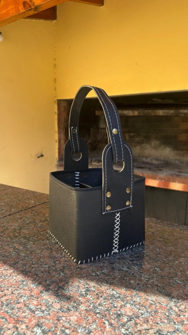 Producto - CANASTA CUERO - RIGIDA