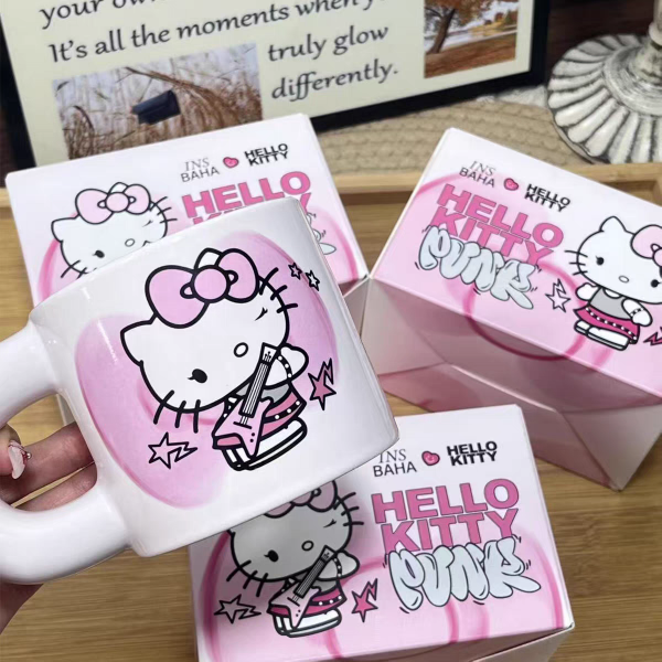 Producto - Taza Hello Kitty Punk