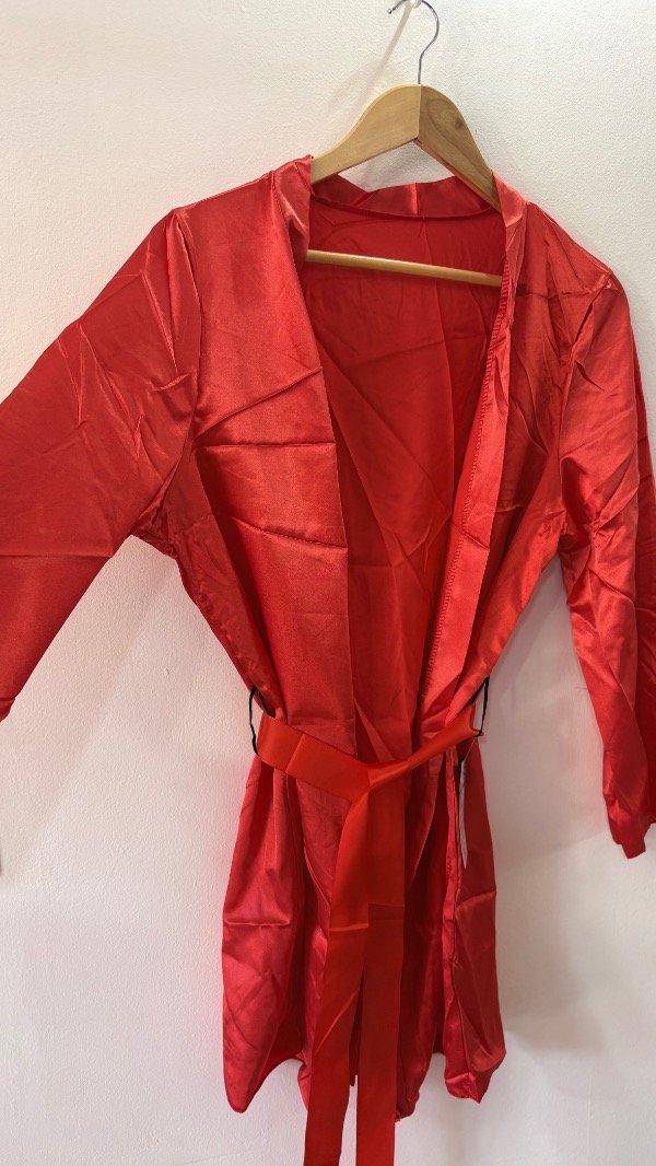 Producto - Pijama dé saten talles M/L y XL - 2