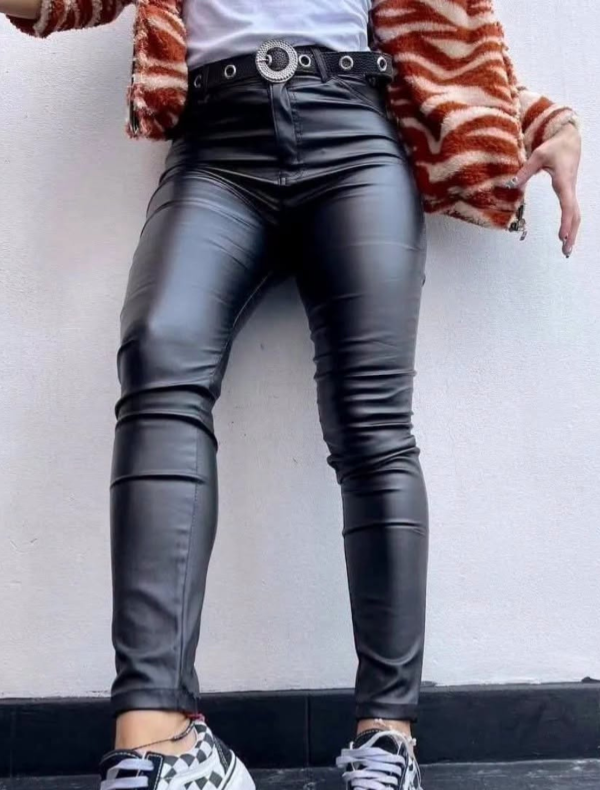 Producto - PANTALON CLASICO ENGOMADO - 0