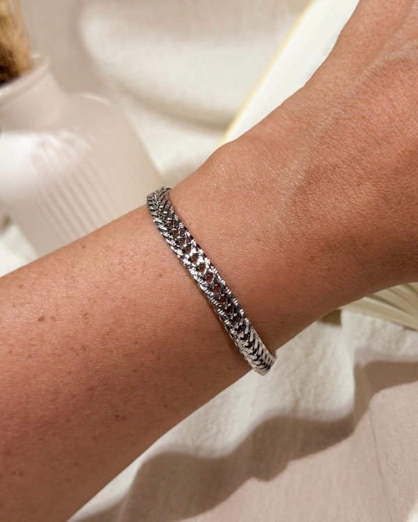 Producto - Pulsera tejida
