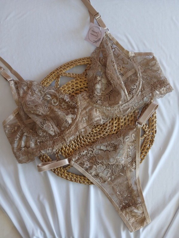 Producto - Conjunto encaje con aro nougat T.100