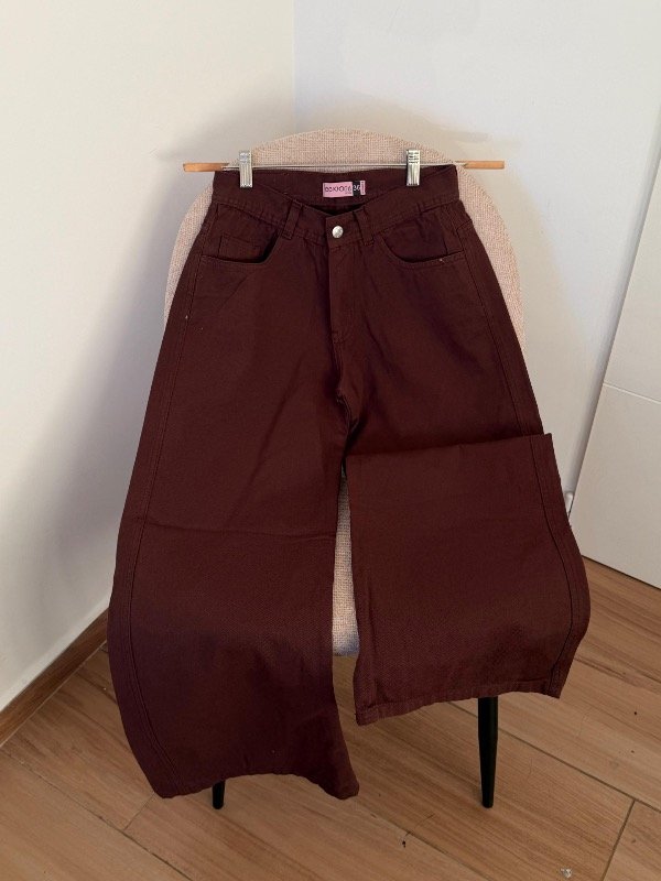 Producto - Wide leg Chocolate (rígido/tiro alto)