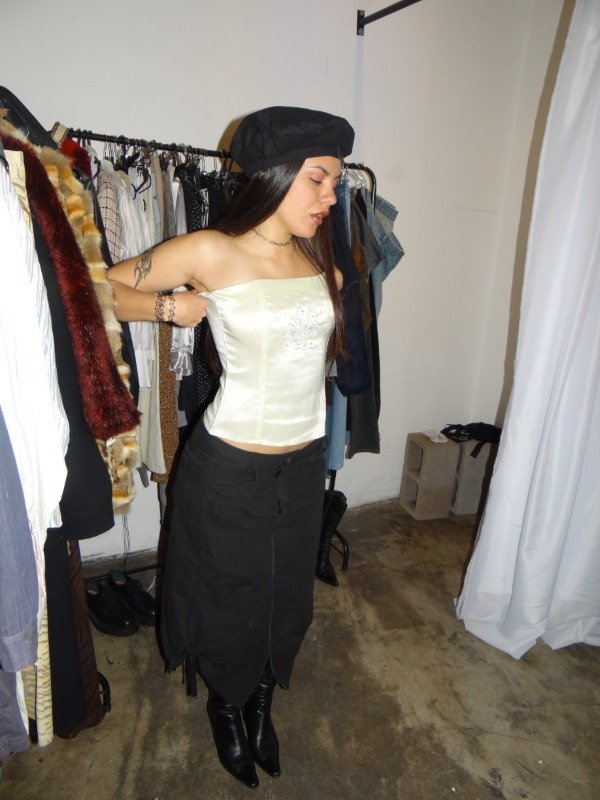 Producto - Pollera negra