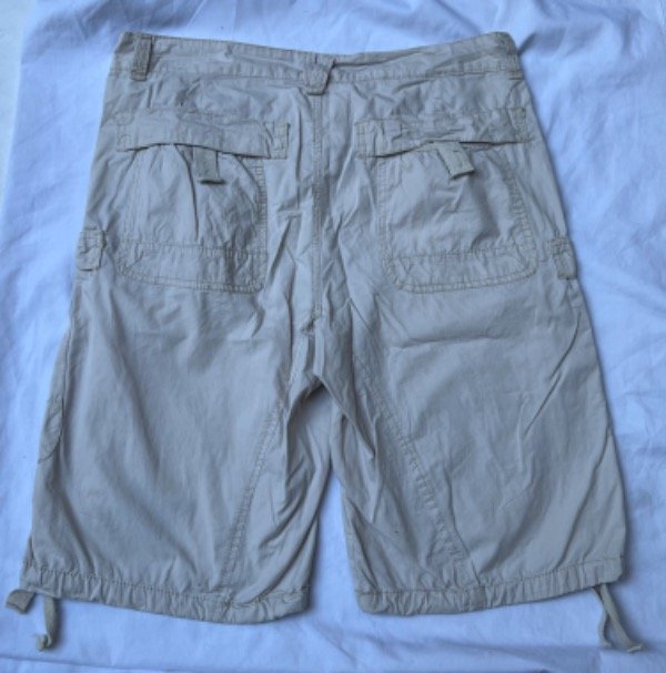 Bermuda cargo y2k blanca talla 44 — imagen 5